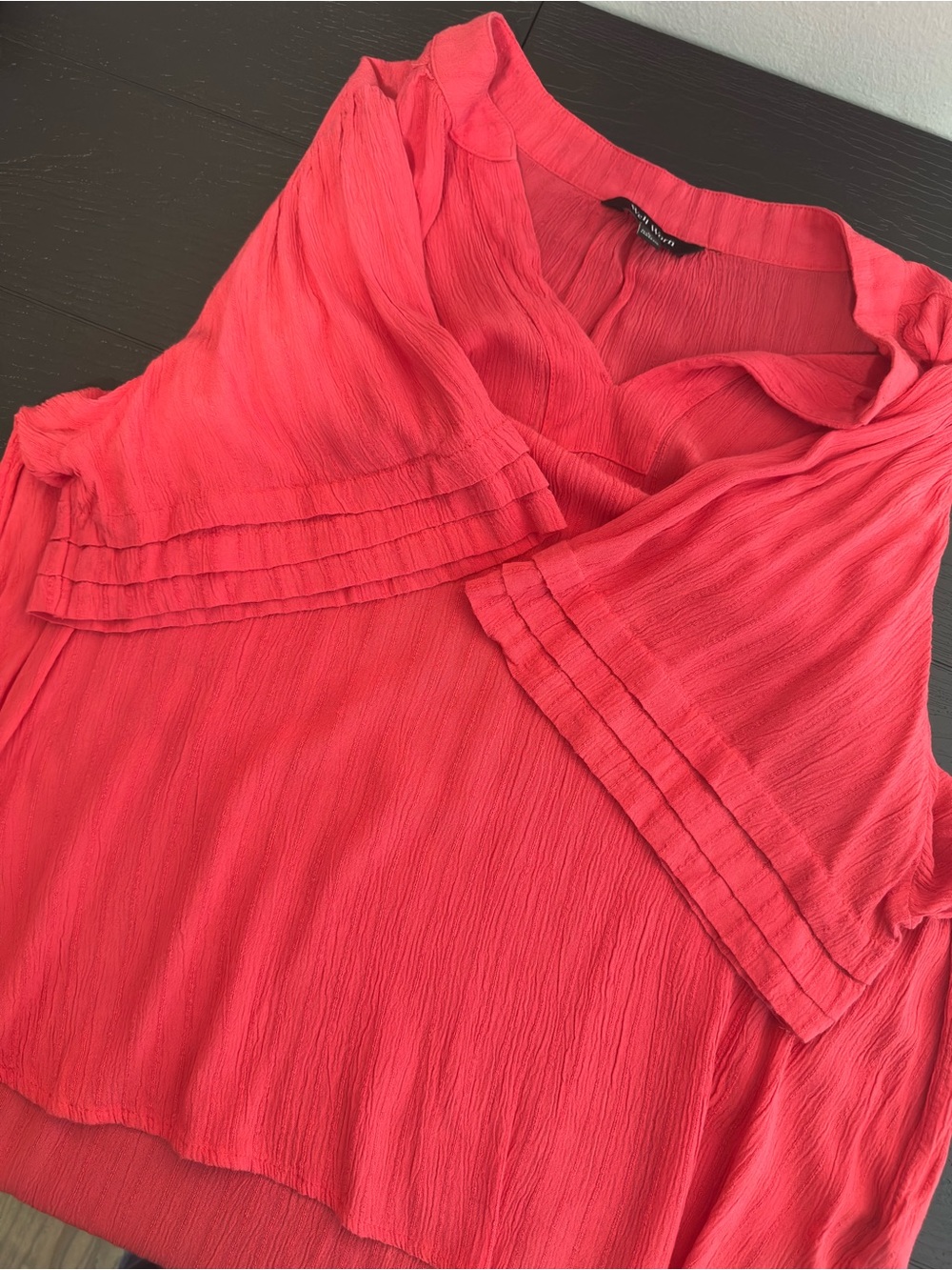 Well Worn Women's Flutter Sleeve Top Blouse Large Split Neck Business Casual - Picture 3 of 7
